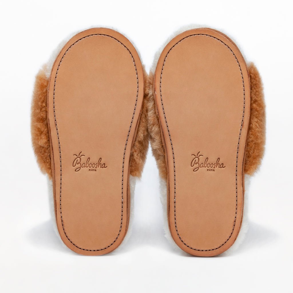 Ginger Honey Slider. Ethical Alpaca fur luxury slippers. Leather soles. Sheepskin interior. Made in Peru. Animal cruelty free