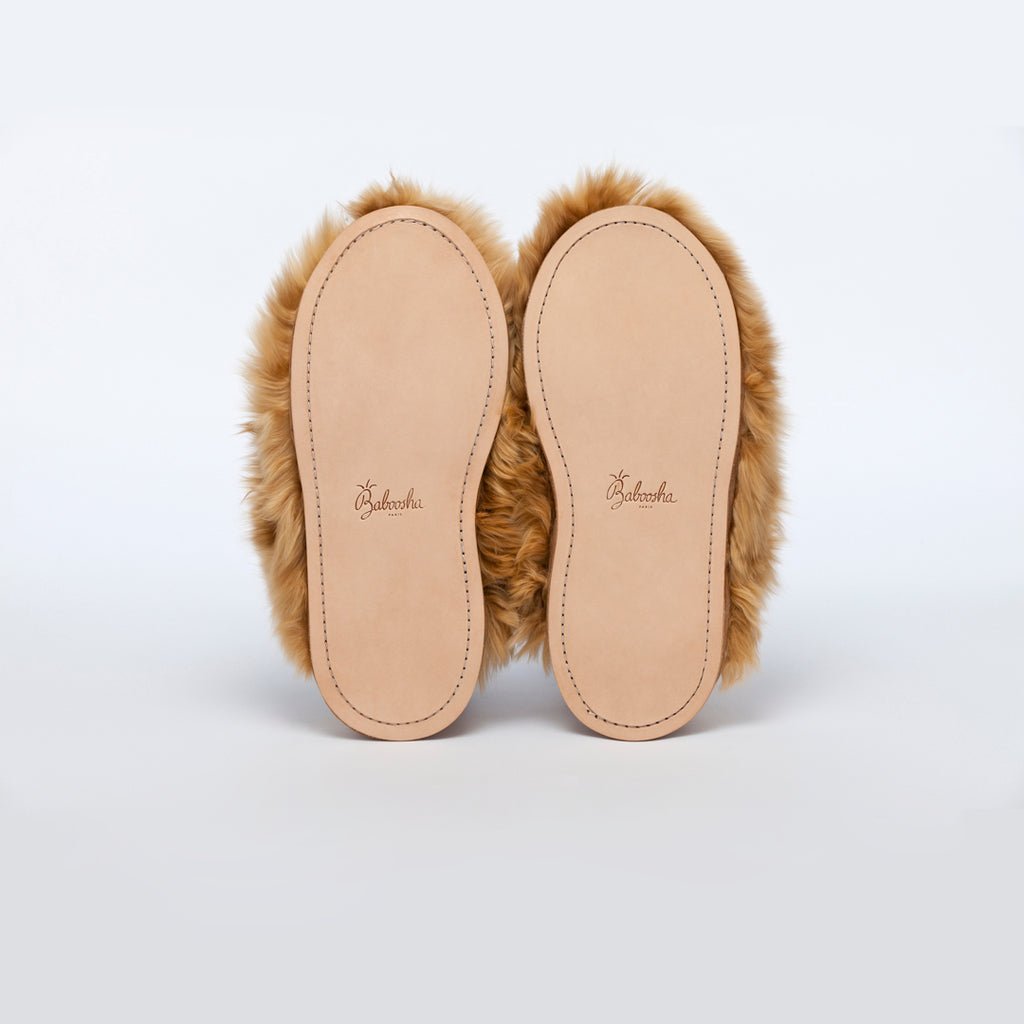 Honey Express. Ethical Alpaca fur luxury slippers. Leather soles. Sheepskin interior. Made in Peru. Animal cruelty free.