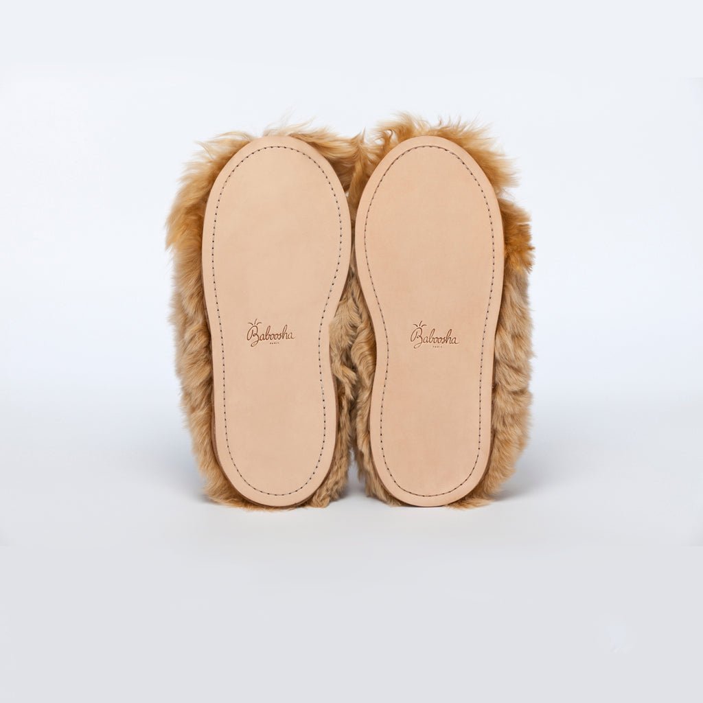 Honey Low Rider. Ethical Alpaca fur luxury slippers. Leather soles. Sheepskin interior. Made in Peru. Animal cruelty free.