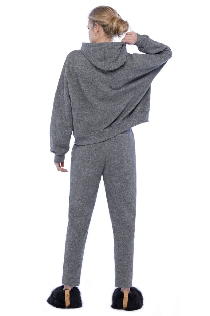 Oversized drawstring hoodie charcoal gray with zipped closure and front pocket. Peruvian pima cotton. French terry loungewear
