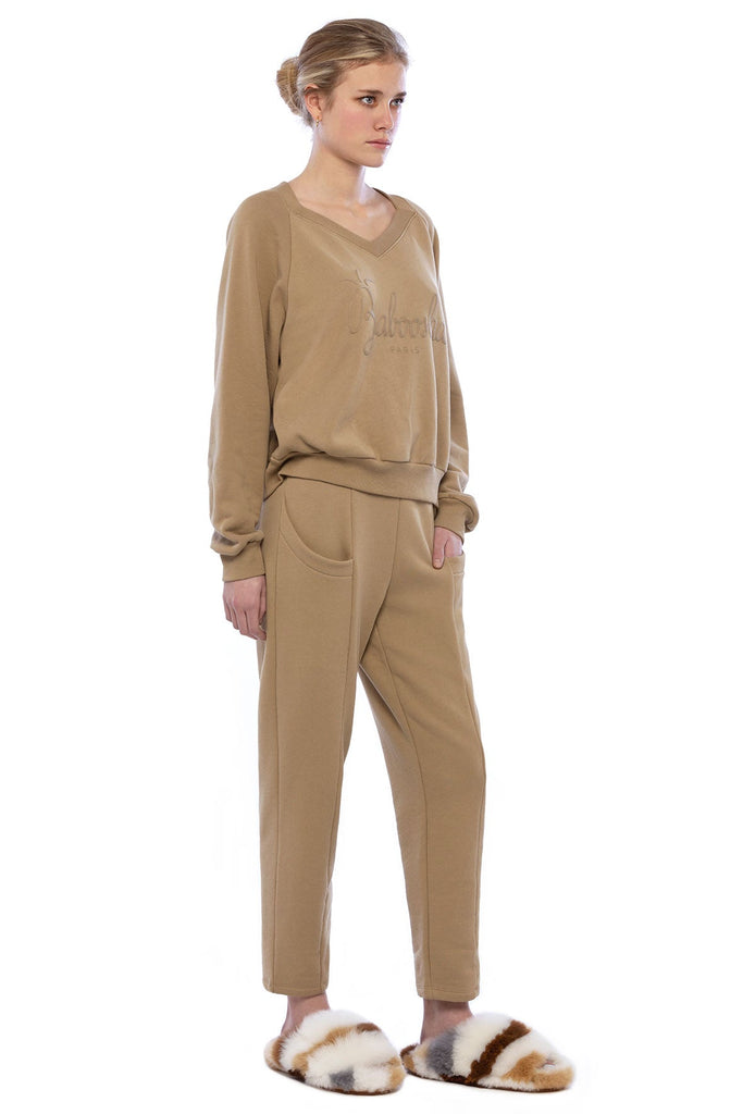 Sweatpants color dune beige. Peruvian pima cotton. High waist. Large elastic belt. Deep front pockets. loungewear apparel.