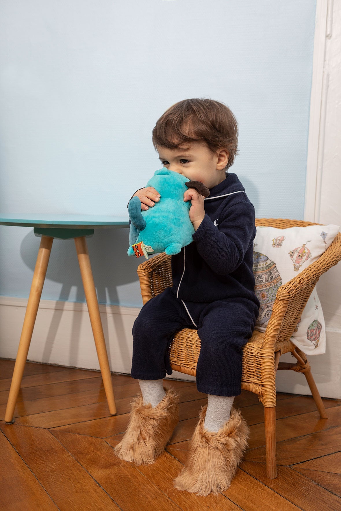 Kids Bootie alpaca fur slippers color Ginger Honey brown. Leather outsole. For toddlers.