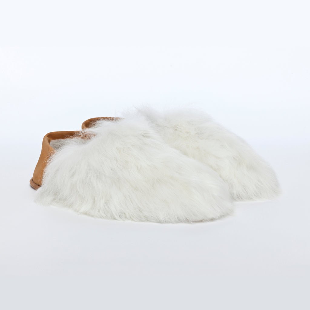 Pearl White Express. Ethical Alpaca fur luxury slippers. Leather soles. Sheepskin interior. Made in Peru. Animal cruelty free